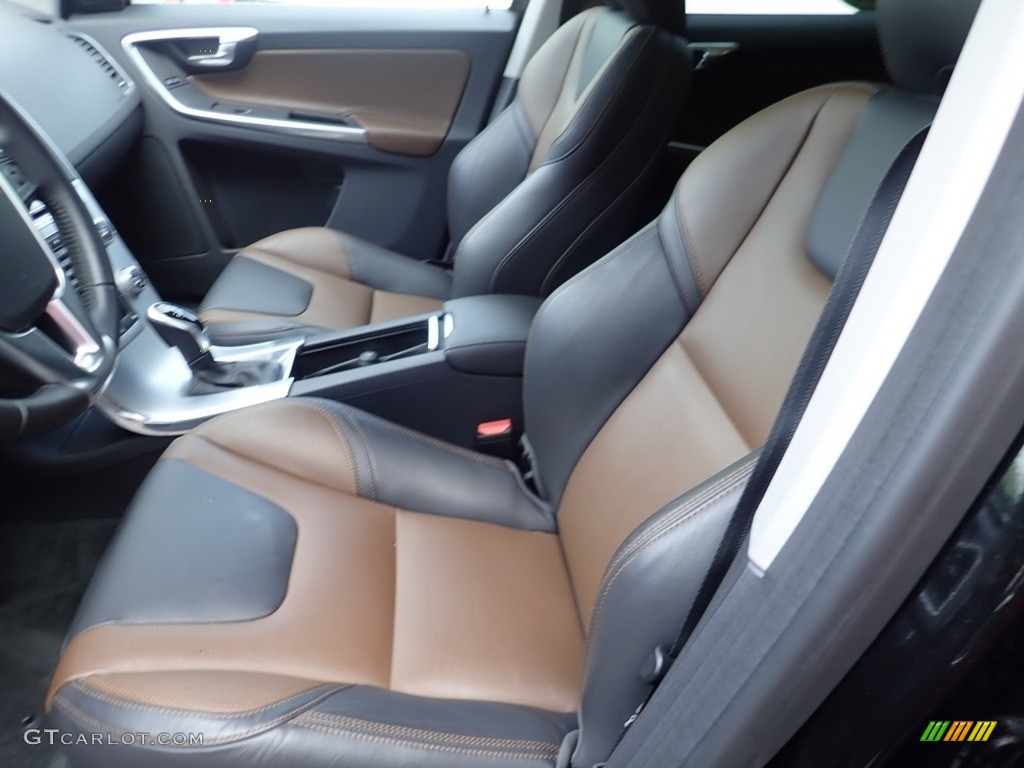2017 Volvo XC60 T5 Dynamic Front Seat Photo #138807215