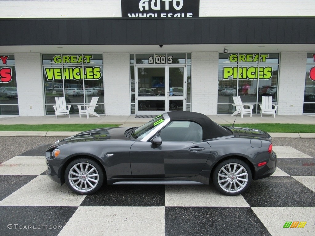 2017 124 Spider Lusso Roadster - Grigio Moda Meteor Grey / Nero photo #1