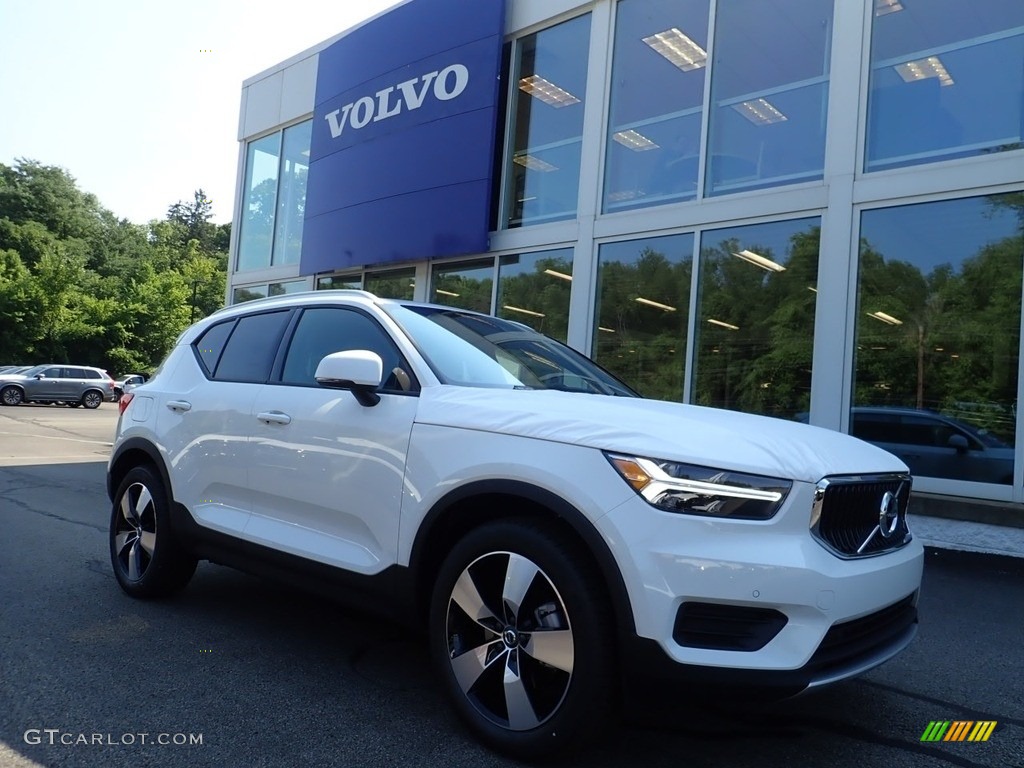 2020 XC40 T5 Momentum AWD - Ice White / Charcoal photo #1