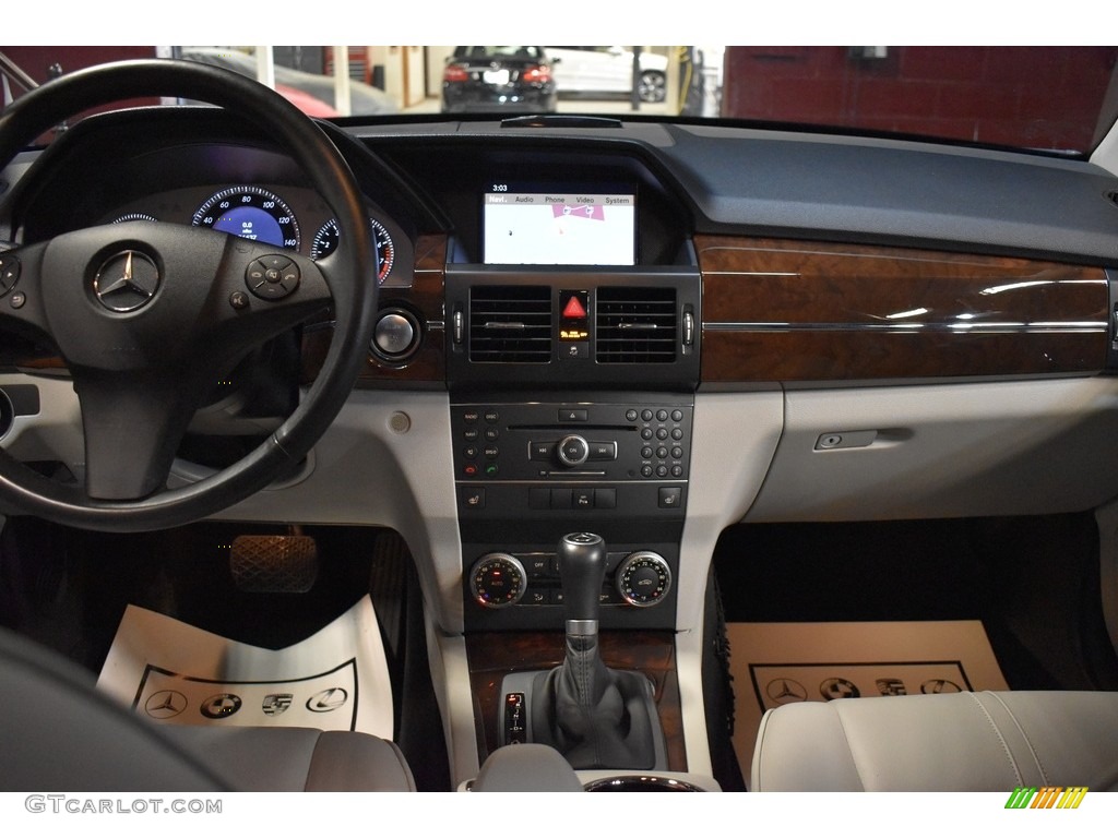 2011 GLK 350 4Matic - Steel Grey Metallic / Grey/Black photo #16