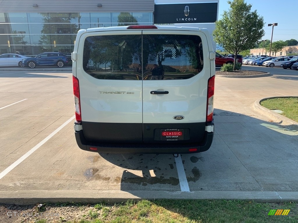 2019 Transit Van 250 LR Regular - Oxford White / Charcoal black photo #4