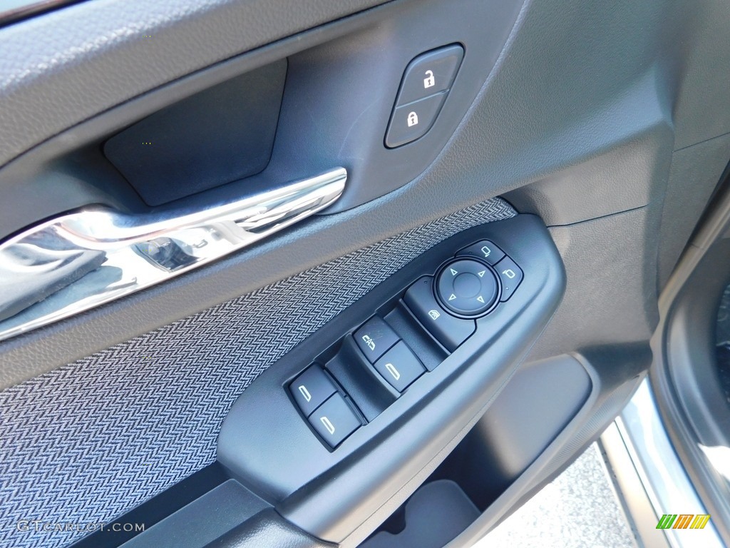 2021 Chevrolet Trailblazer LS Jet Black/Medium Ash Gray Door Panel Photo #138815909
