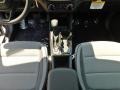 Jet Black/Medium Ash Gray Front Seat Photo for 2021 Chevrolet Trailblazer #138816183