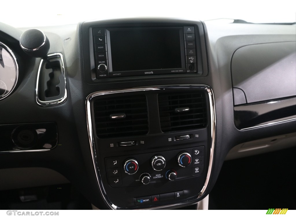 2017 Grand Caravan SXT - Black Onyx / Black/Light Graystone photo #11