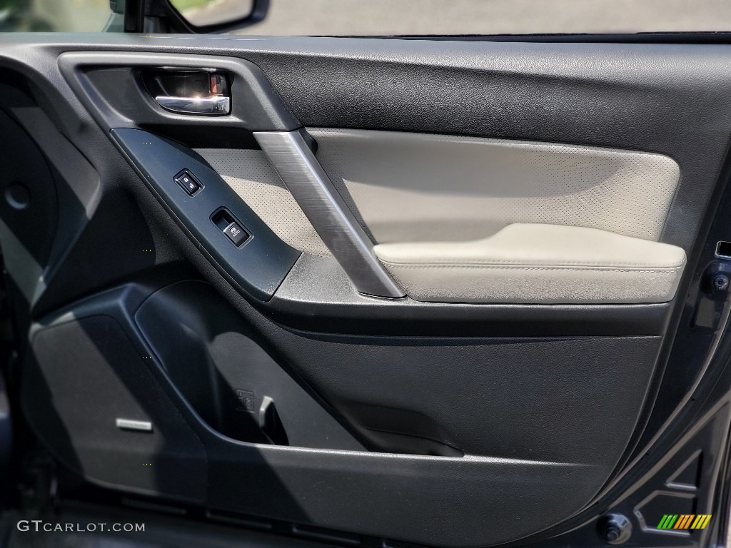 2018 Subaru Forester 2.5i Limited Platinum Door Panel Photo #138827999