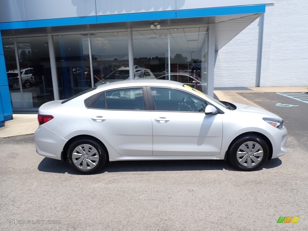 2020 Rio LX - Silky Silver / Black photo #3