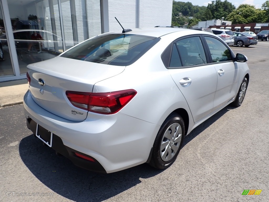 2020 Rio LX - Silky Silver / Black photo #4