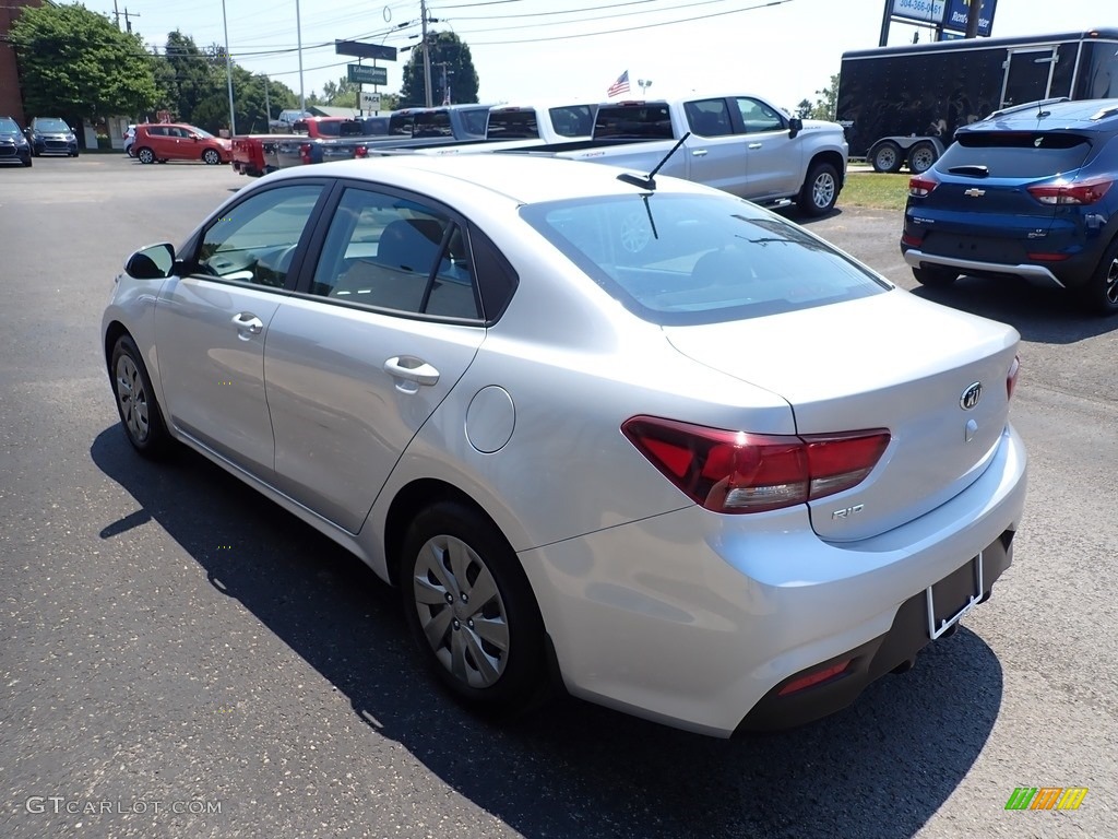 2020 Rio LX - Silky Silver / Black photo #6
