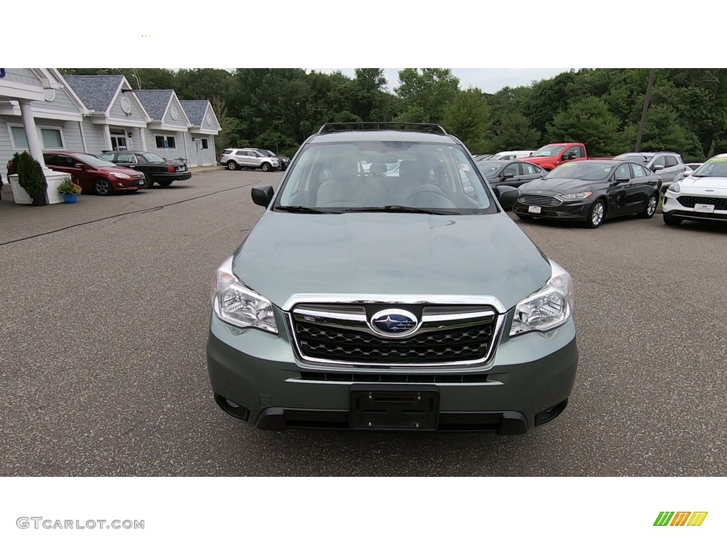 2015 Forester 2.5i - Jasmine Green Metallic / Gray photo #2