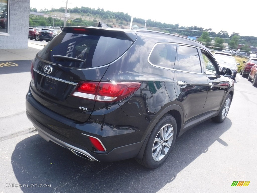 2017 Santa Fe SE AWD - Becketts Black / Black photo #9