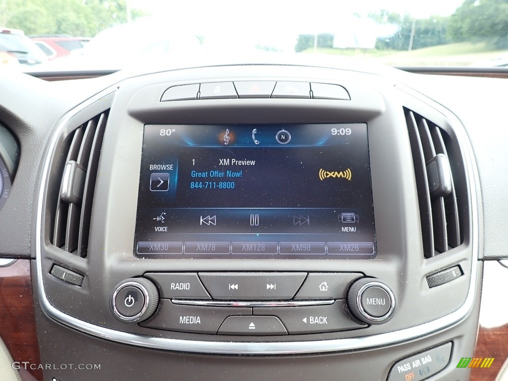 2014 Buick Regal AWD Controls Photo #138838508