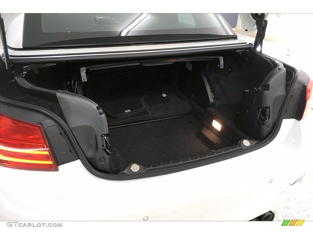 2017 BMW M4 Convertible Trunk Photo #138839990