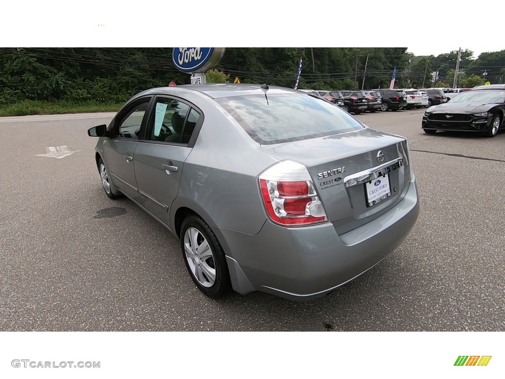 2010 Sentra 2.0 S - Magnetic Gray Metallic / Charcoal photo #5