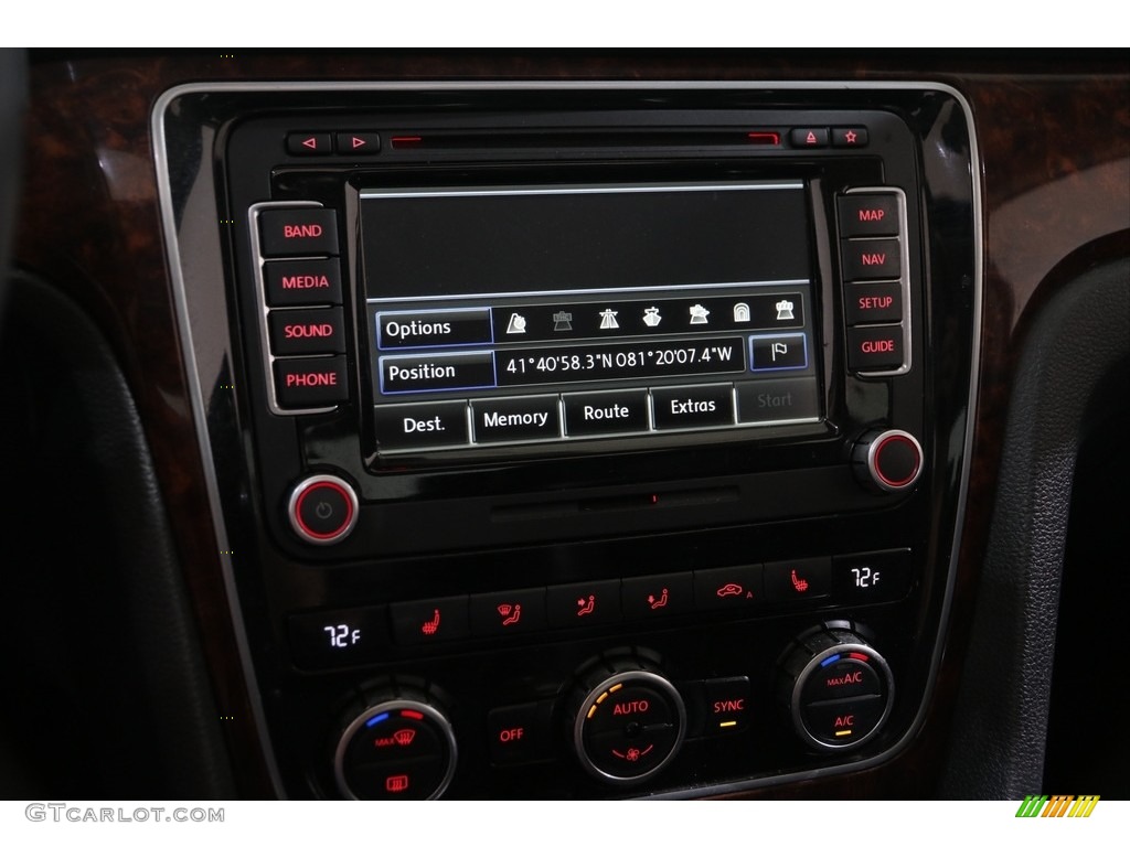 2013 Volkswagen Passat 2.5L SEL Controls Photo #138842102