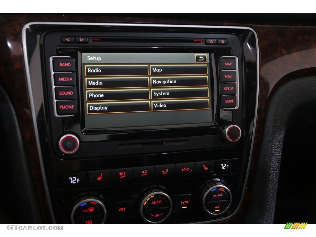 2013 Volkswagen Passat 2.5L SEL Controls Photo #138842129