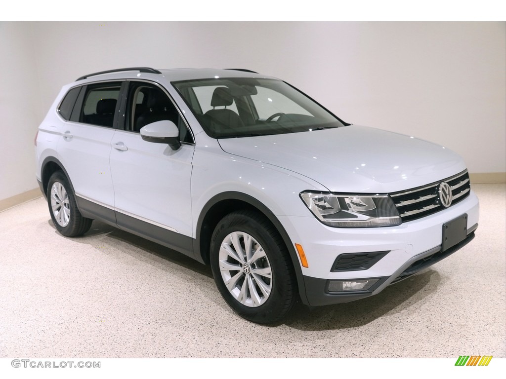 White Silver Metallic 2018 Volkswagen Tiguan SE Exterior Photo #138842360