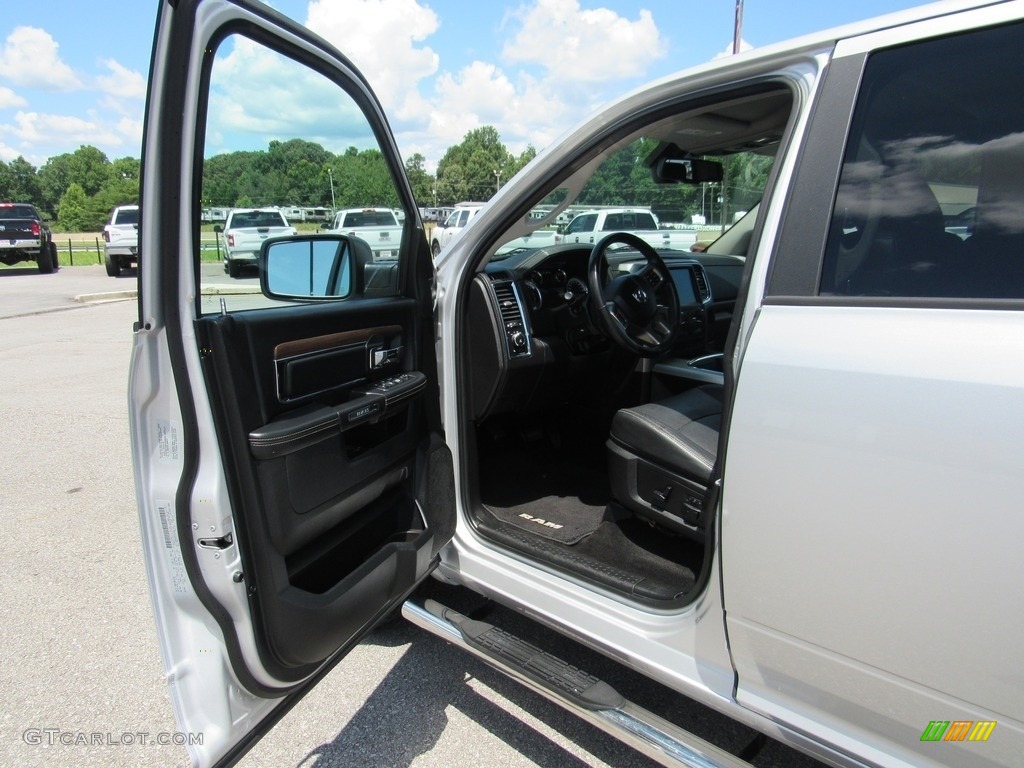 2017 1500 Laramie Crew Cab 4x4 - Bright Silver Metallic / Black photo #11