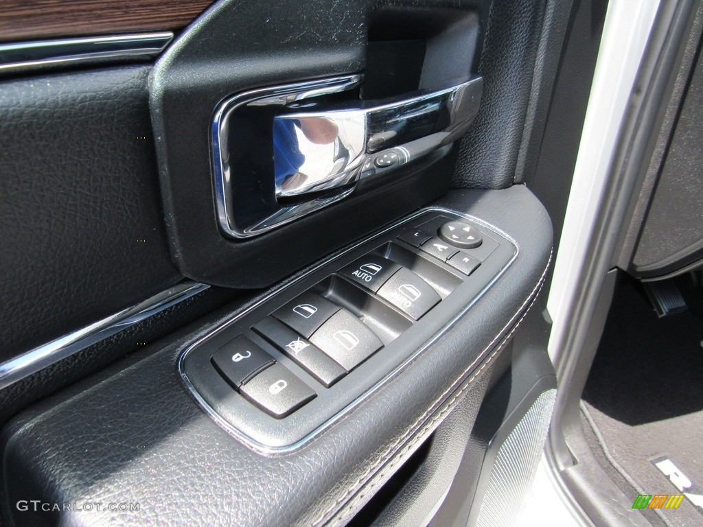 2017 1500 Laramie Crew Cab 4x4 - Bright Silver Metallic / Black photo #13