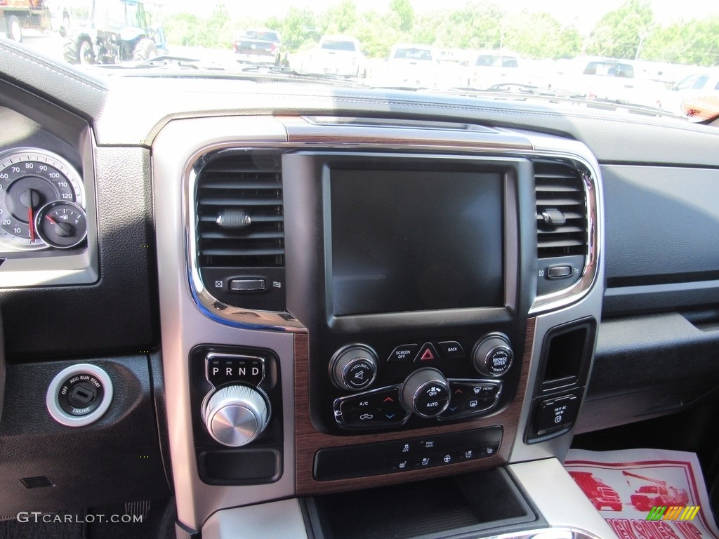 2017 1500 Laramie Crew Cab 4x4 - Bright Silver Metallic / Black photo #21