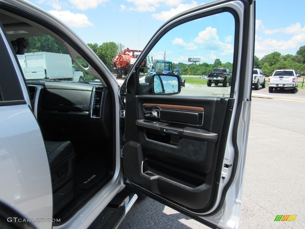 2017 1500 Laramie Crew Cab 4x4 - Bright Silver Metallic / Black photo #36