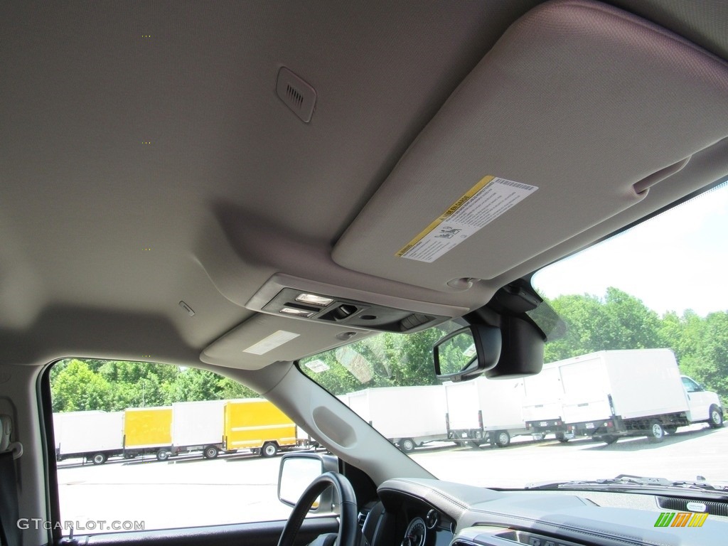 2017 1500 Laramie Crew Cab 4x4 - Bright Silver Metallic / Black photo #43