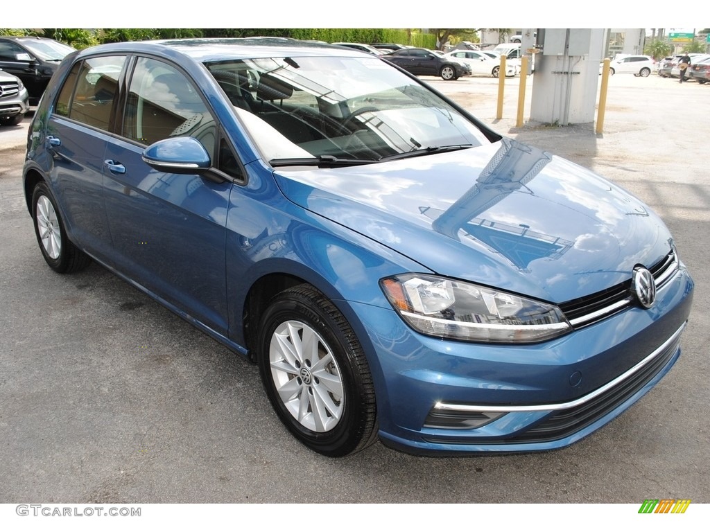 2019 Golf S - Silk Blue Metallic / Titan Black photo #2