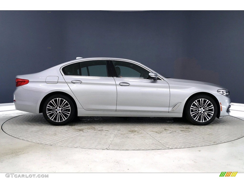 2017 5 Series 530i Sedan - Glacier Silver Metallic / Black photo #14
