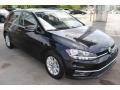 Front 3/4 View of 2019 Golf S