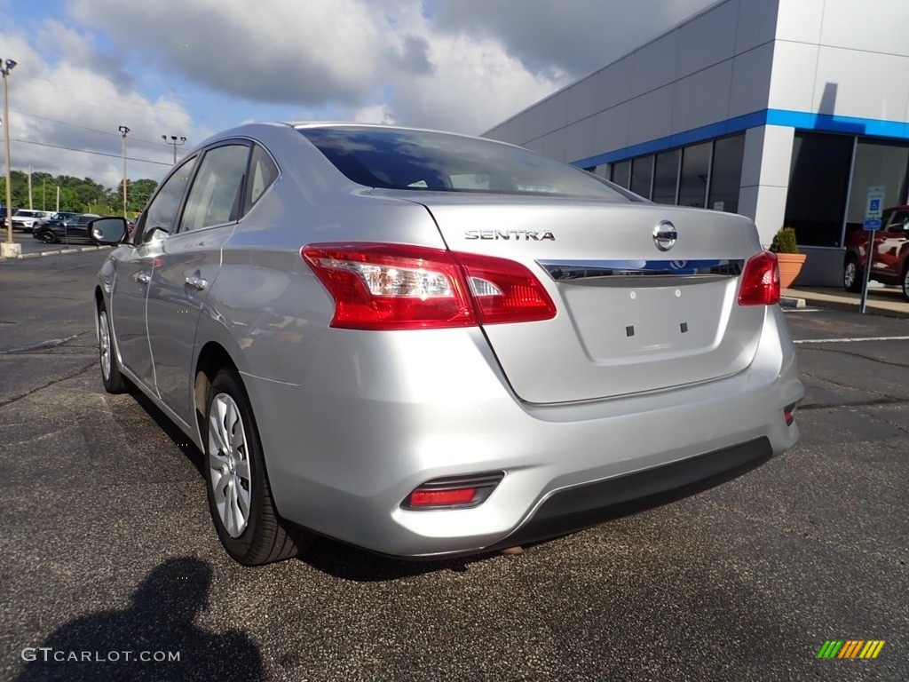 2016 Sentra S - Brilliant Silver / Charcoal photo #5