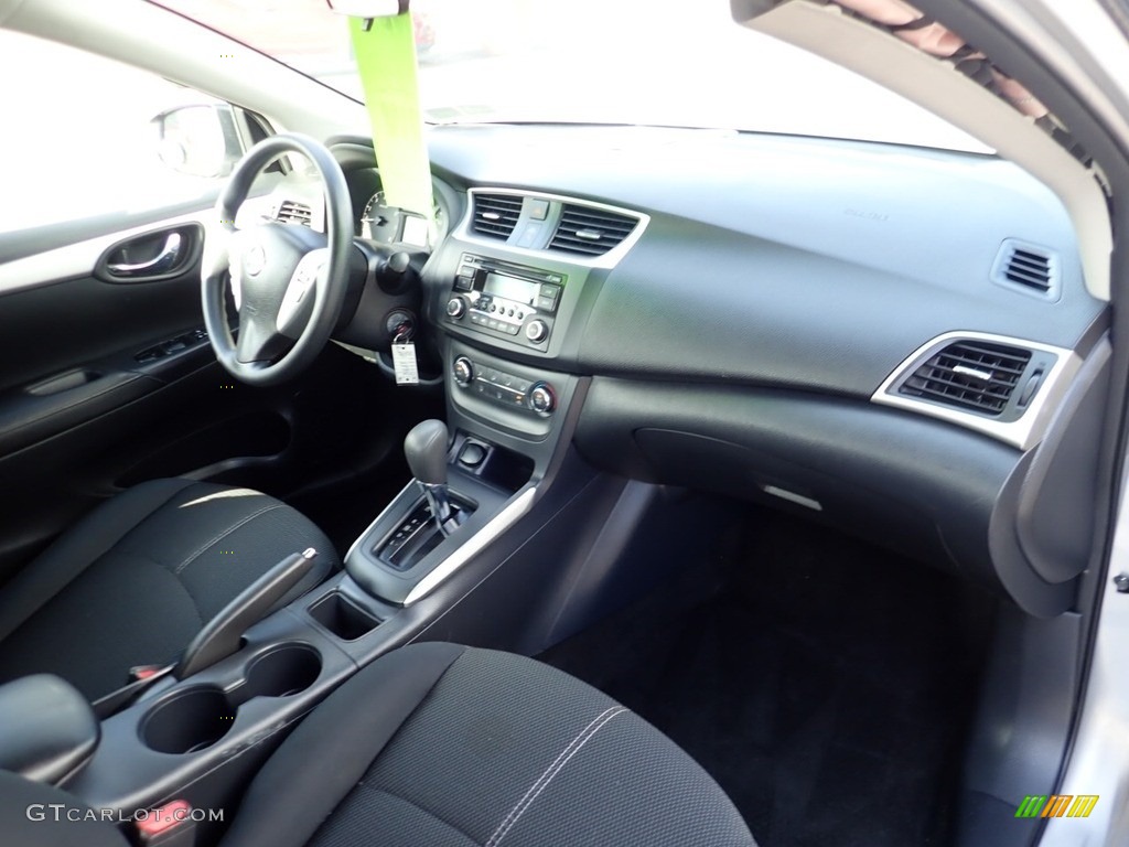 2016 Sentra S - Brilliant Silver / Charcoal photo #15
