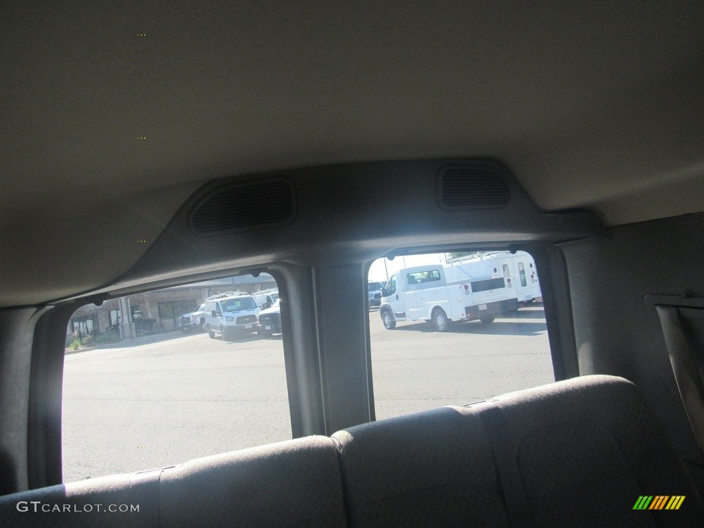 2017 Express 3500 Passenger LT - Summit White / Neutral photo #29