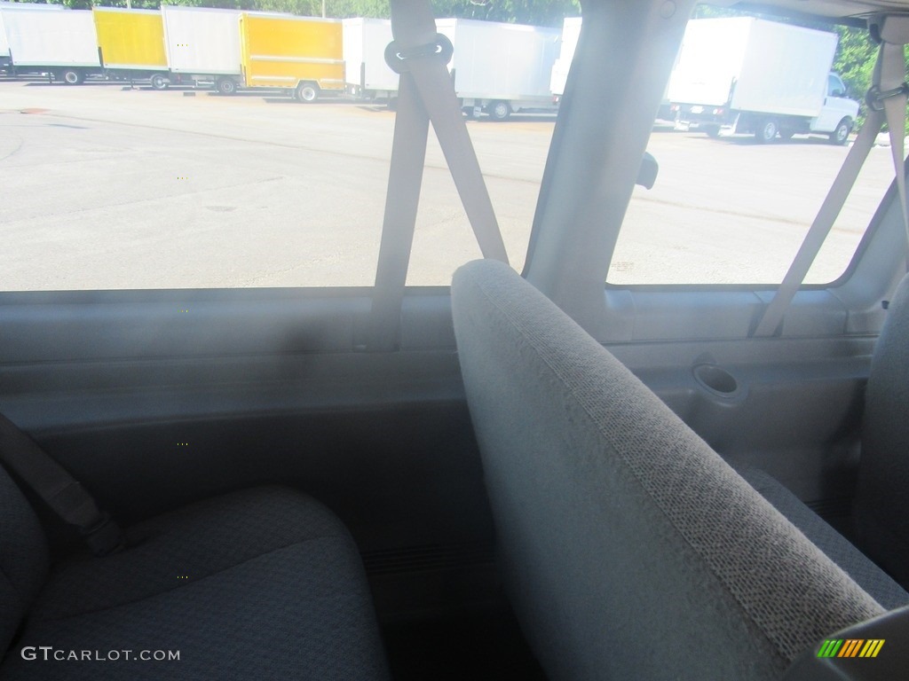 2017 Express 3500 Passenger LT - Summit White / Neutral photo #30