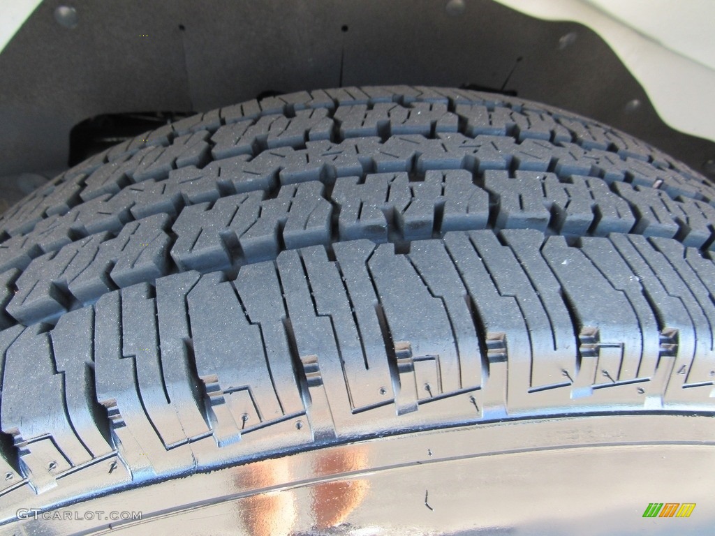 2017 Express 3500 Passenger LT - Summit White / Neutral photo #37