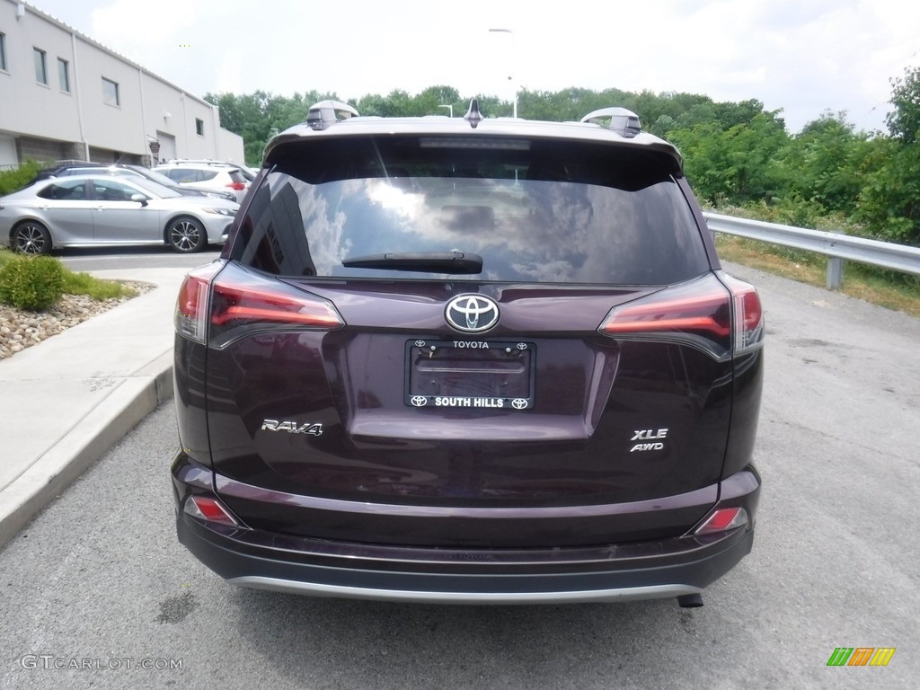 2017 RAV4 XLE AWD - Black Current Metallic / Black photo #13
