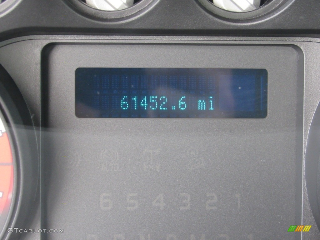 2011 F250 Super Duty XL Crew Cab 4x4 Chassis - Ingot Silver Metallic / Steel Gray photo #29