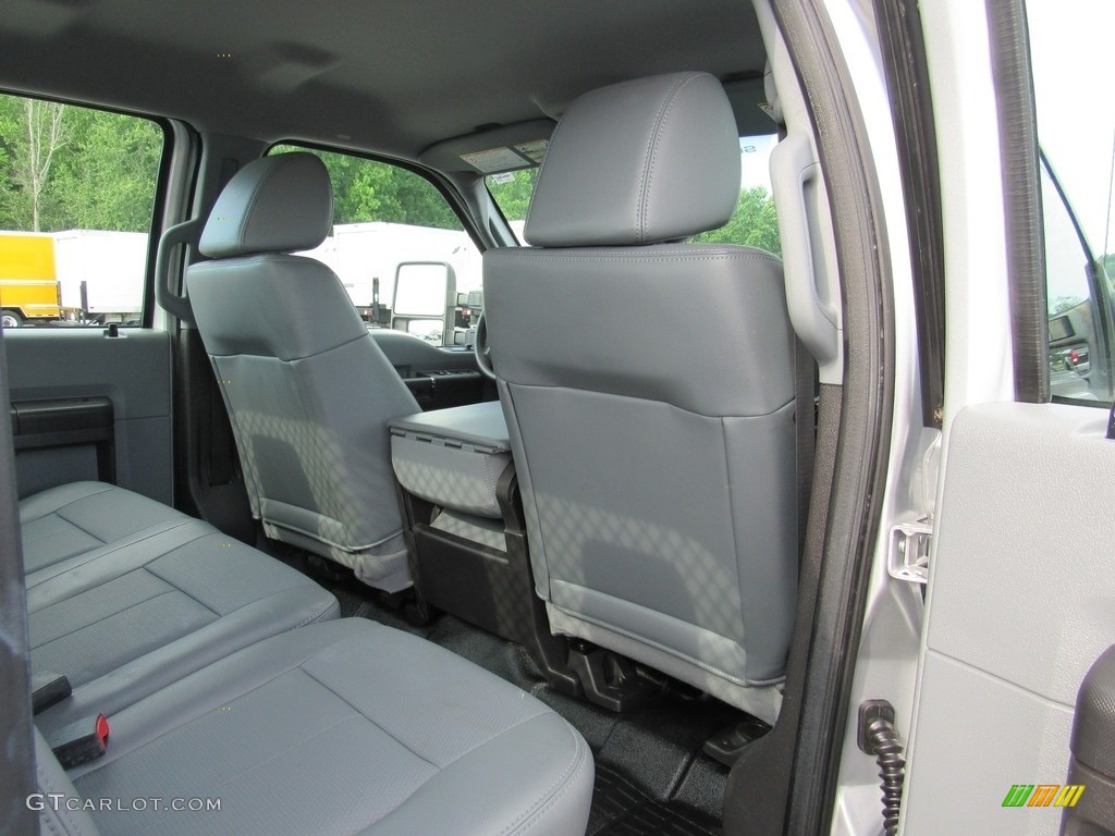 2011 F250 Super Duty XL Crew Cab 4x4 Chassis - Ingot Silver Metallic / Steel Gray photo #47