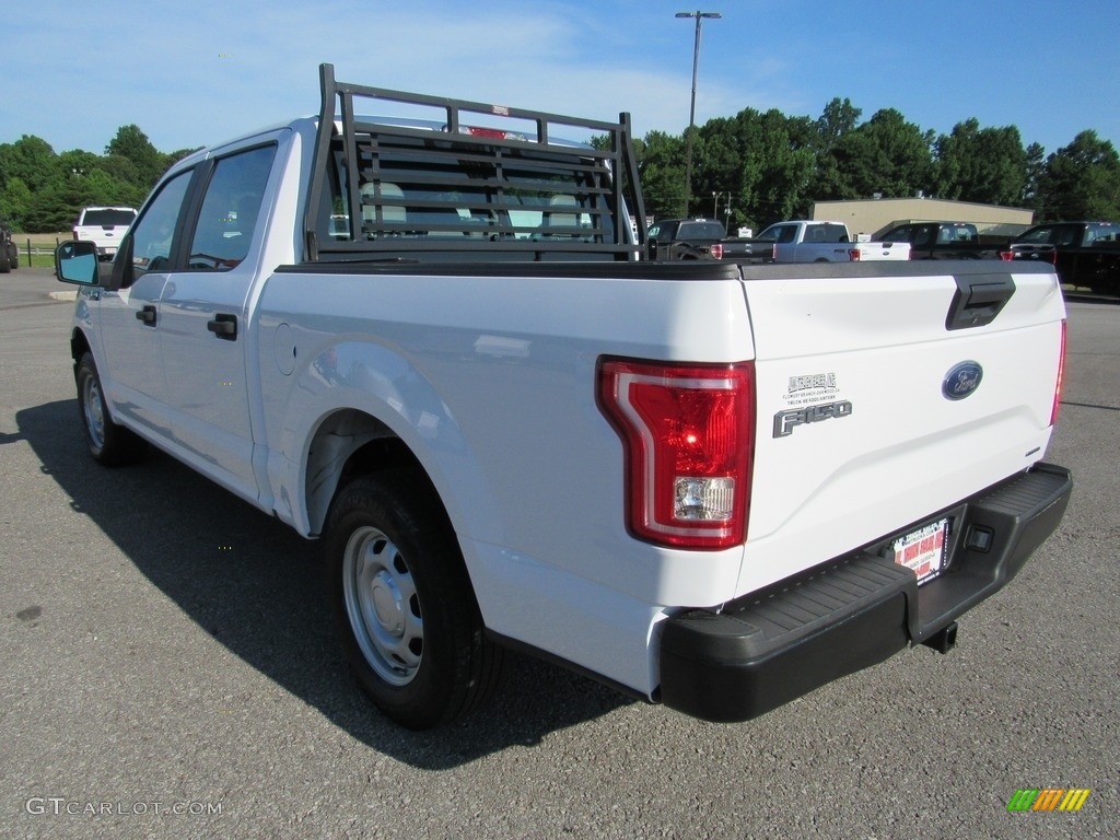 2016 F150 XL SuperCrew - Oxford White / Medium Earth Gray photo #3