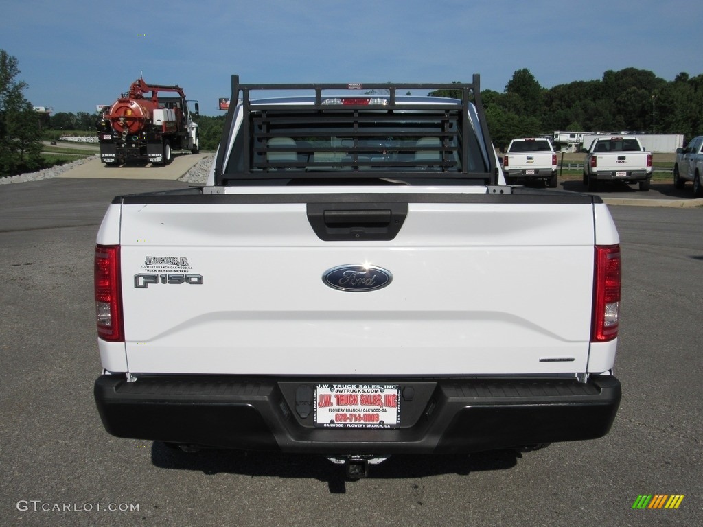 2016 F150 XL SuperCrew - Oxford White / Medium Earth Gray photo #4