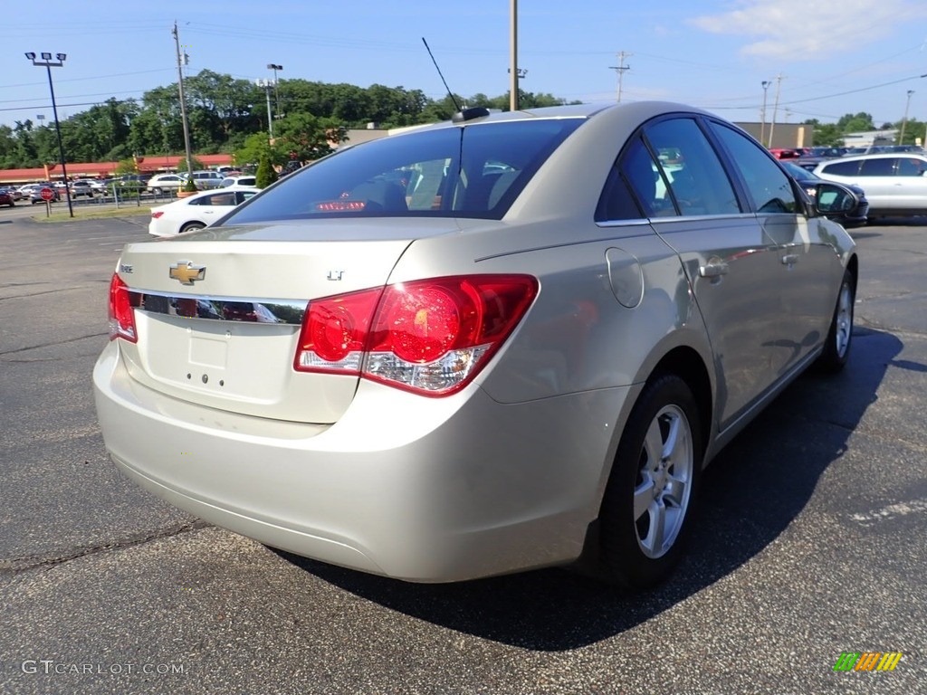 2016 Cruze Limited LT - Champagne Silver Metallic / Jet Black photo #8