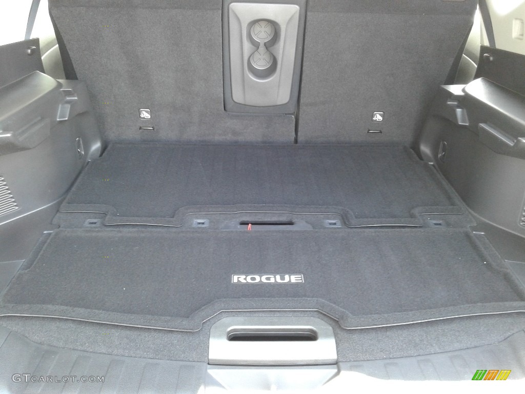 2016 Nissan Rogue S AWD Trunk Photos