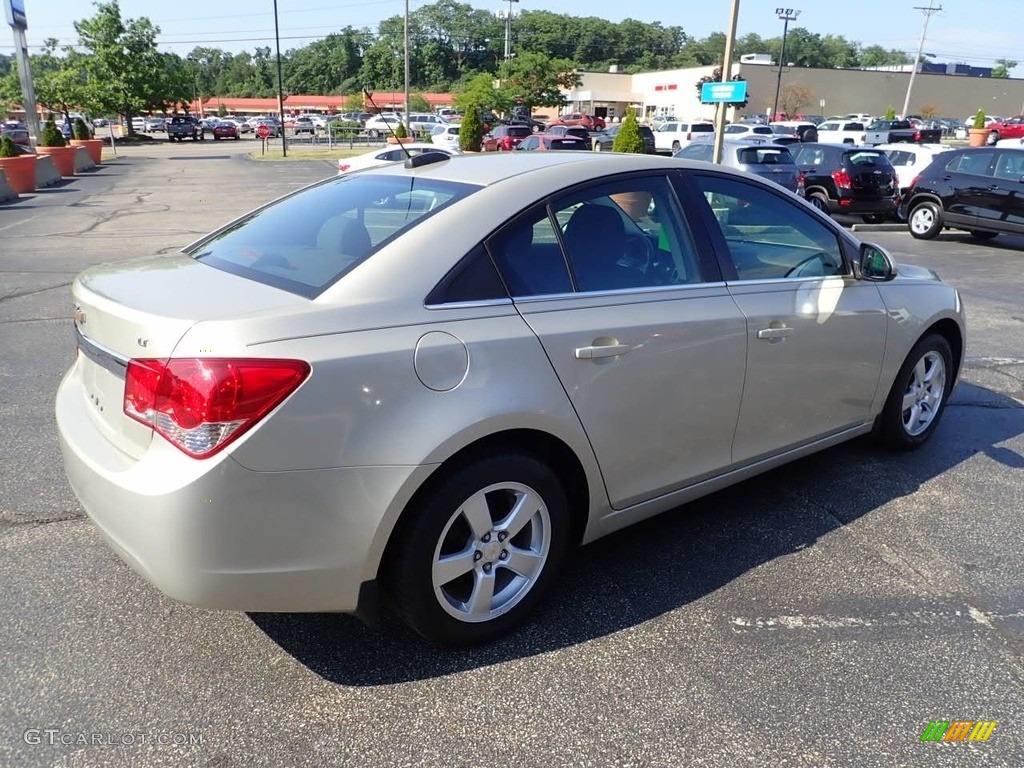 2016 Cruze Limited LT - Champagne Silver Metallic / Jet Black photo #9