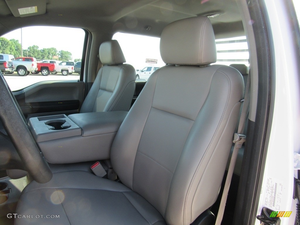2016 F150 XL SuperCrew - Oxford White / Medium Earth Gray photo #17