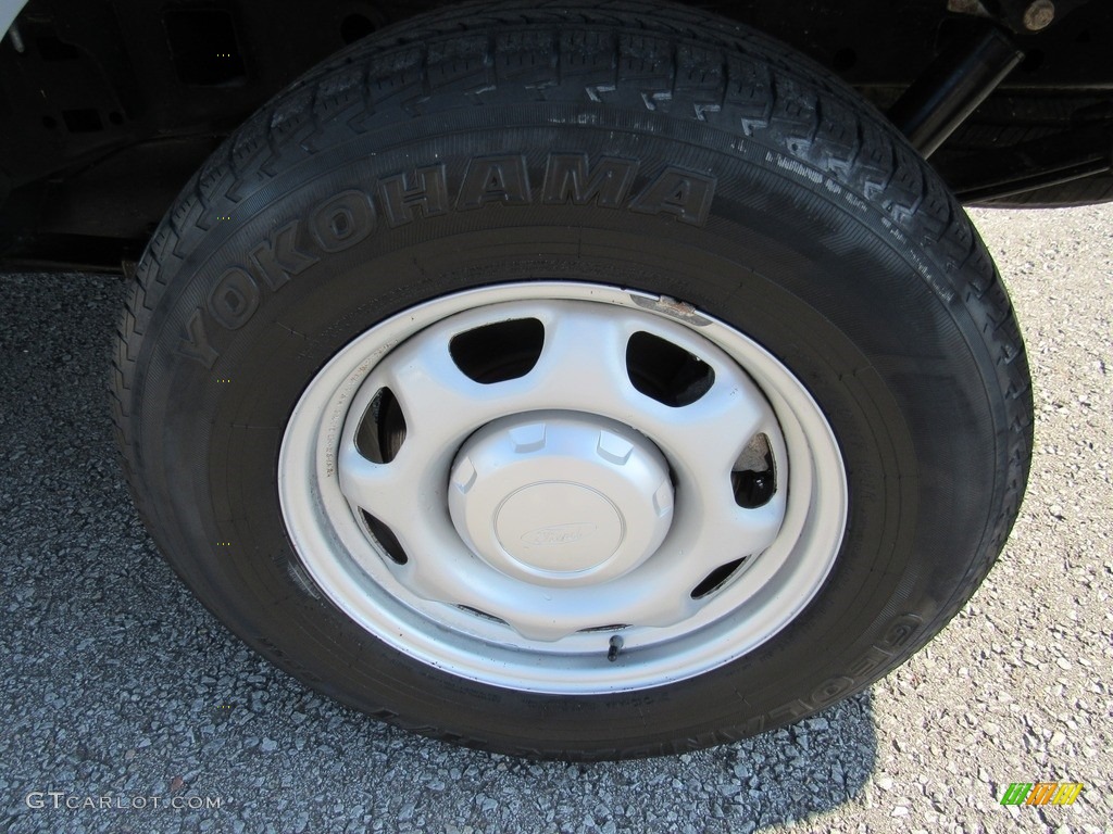 2016 F150 XL SuperCrew - Oxford White / Medium Earth Gray photo #50