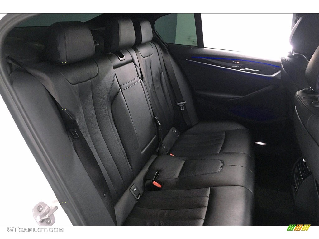 2017 5 Series 540i Sedan - Alpine White / Black photo #29