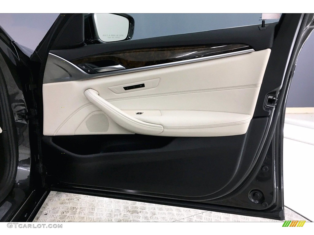 2017 5 Series 540i Sedan - Dark Graphite Metallic / Ivory White photo #24