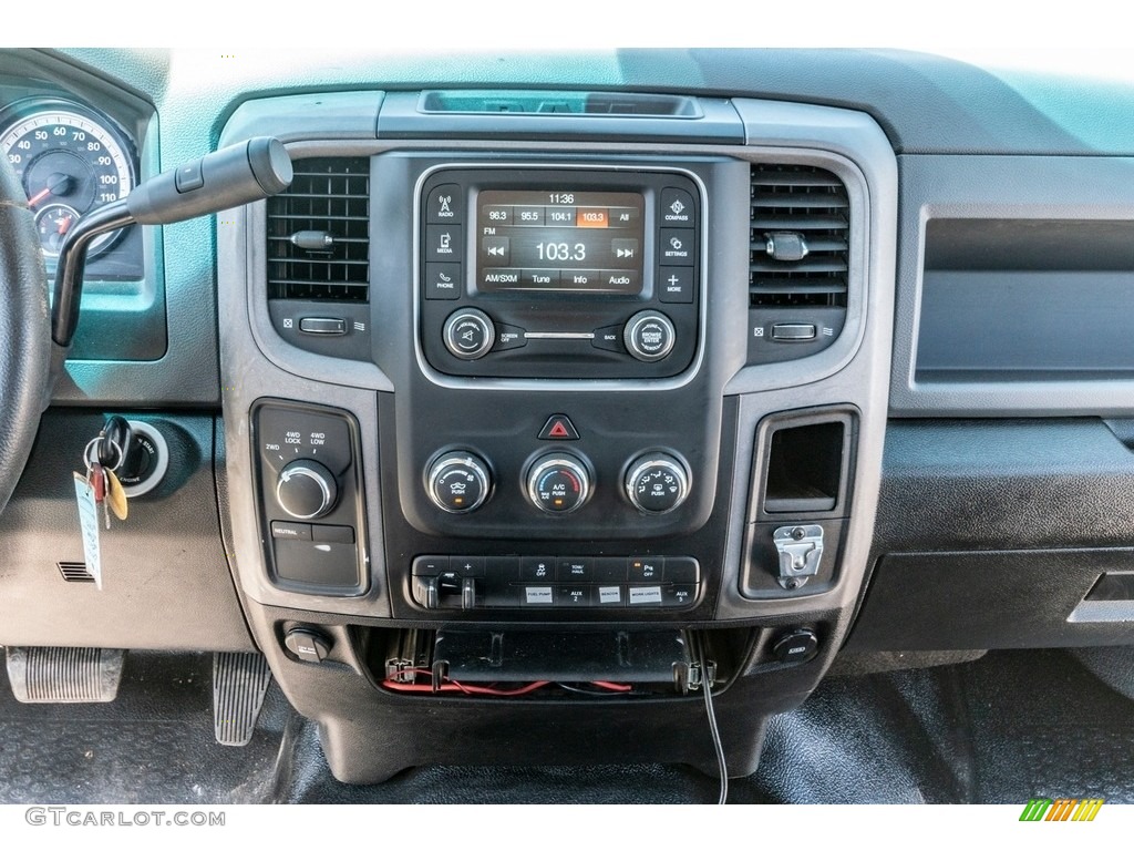 2015 Ram 2500 Tradesman Crew Cab 4x4 Controls Photo #138859398
