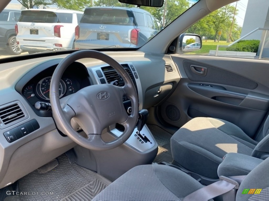 2007 Tucson SE - Platinum Metallic / Gray photo #3