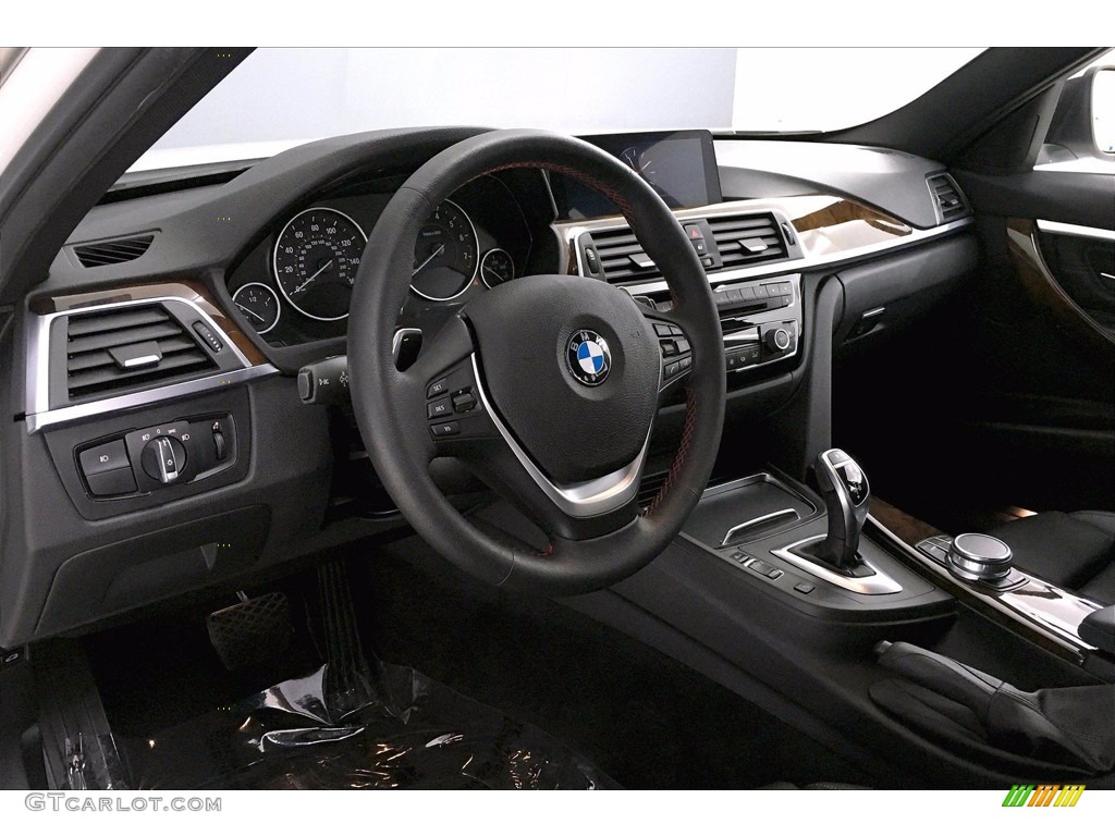 2017 BMW 3 Series 330i xDrive Sports Wagon Black Dashboard Photo #138861407