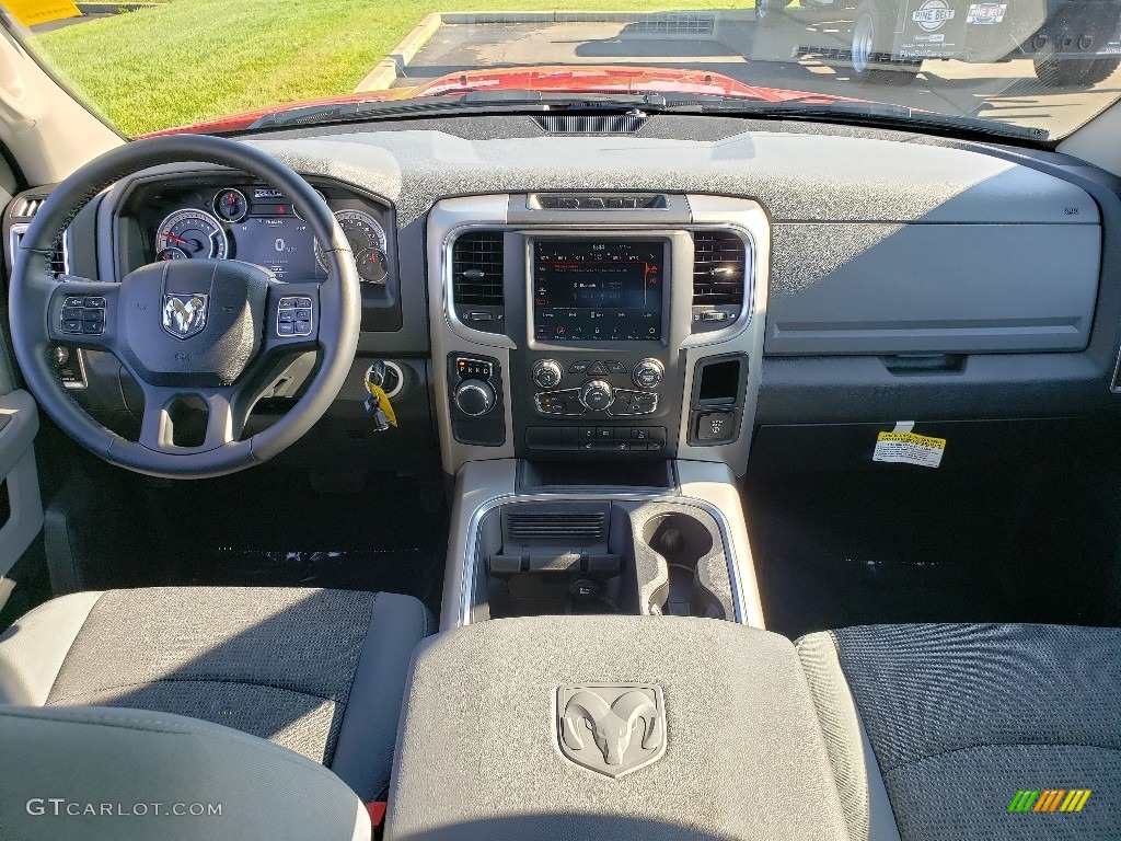 2020 1500 Classic SLT Crew Cab - Flame Red / Black/Diesel Gray photo #9