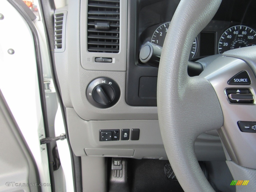 2017 Nissan NV 1500 Cargo Controls Photo #138861572